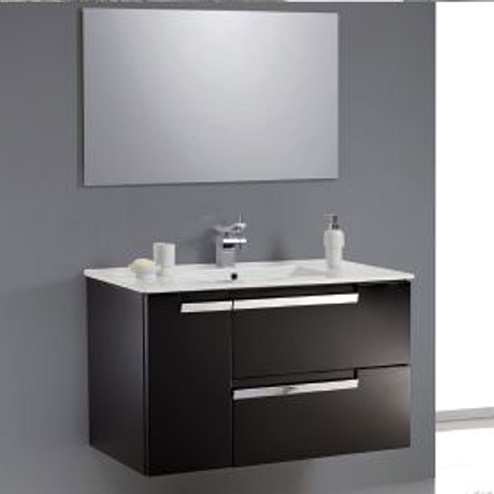 ���� ������ ���� ���� 100 �"� , ��� ����