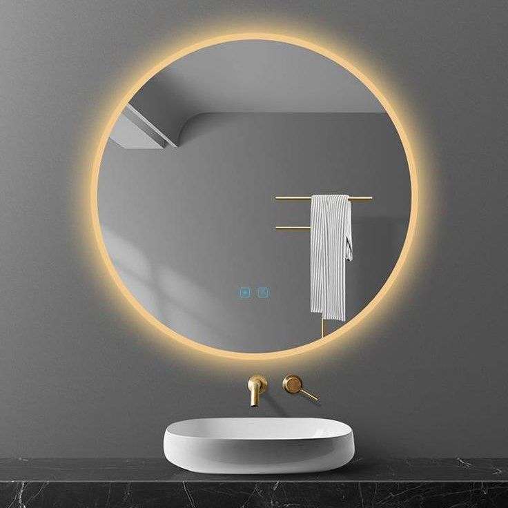 מראה עם תאורת לד